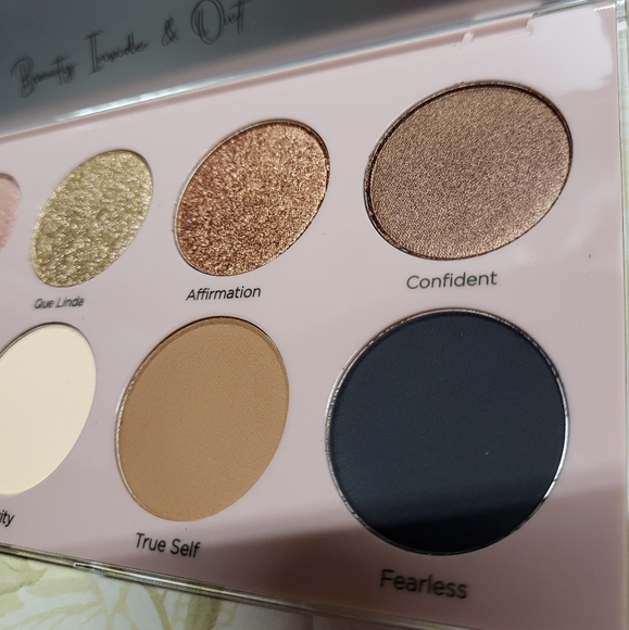 Dominque Essential Palette, NIB - Picture 9 of 13